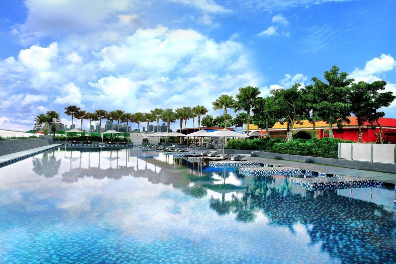 One Farrer Hotel سنغافورة المظهر الخارجي الصورة The pool at the hotel