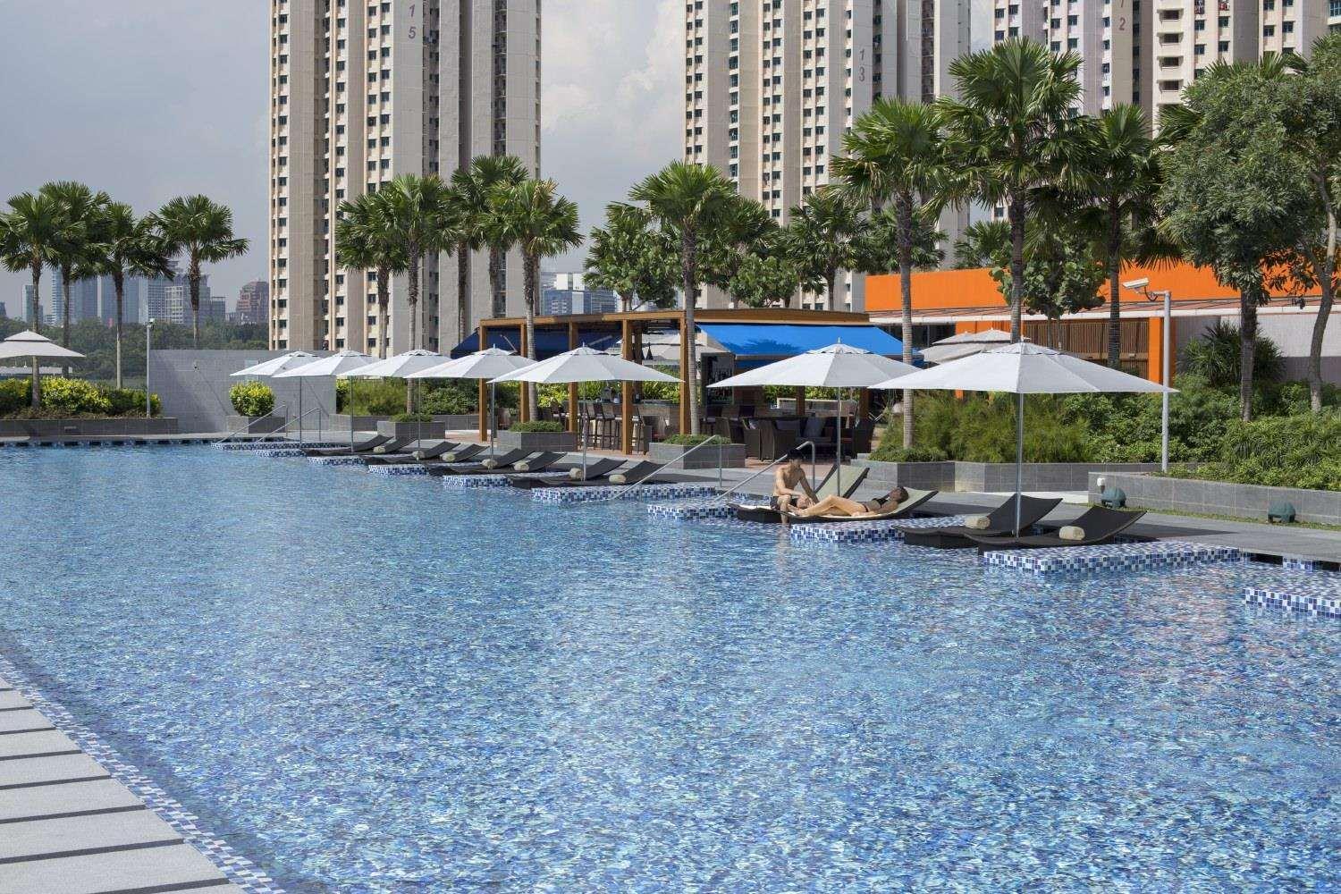 One Farrer Hotel سنغافورة المظهر الخارجي الصورة The swimming pool at the complex